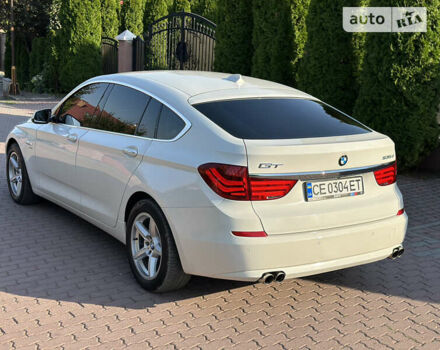 Белый БМВ 5 Серия ГТ, объемом двигателя 3 л и пробегом 254 тыс. км за 19900 $, фото 4 на Automoto.ua
