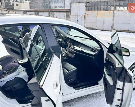 БМВ 5 Серия ГТ 2011 в Киеве на Automoto.ua Белый БМВ 5 Серия ГТ, объемом двигателя 3 л и пробегом 160 тыс. км за 14000 $, фото 2 на Automoto.ua