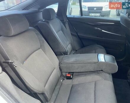 Білий БМВ 5 Серія ГТ, об'ємом двигуна 2.98 л та пробігом 150 тис. км за 15000 $, фото 27 на Automoto.ua