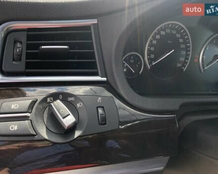 Білий БМВ 5 Серія ГТ, об'ємом двигуна 2.98 л та пробігом 150 тис. км за 15000 $, фото 19 на Automoto.ua