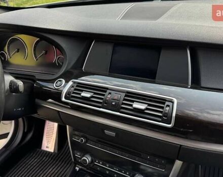 Білий БМВ 5 Серія ГТ, об'ємом двигуна 2.98 л та пробігом 150 тис. км за 15000 $, фото 13 на Automoto.ua