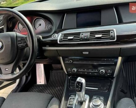 Білий БМВ 5 Серія ГТ, об'ємом двигуна 2.98 л та пробігом 150 тис. км за 15000 $, фото 11 на Automoto.ua