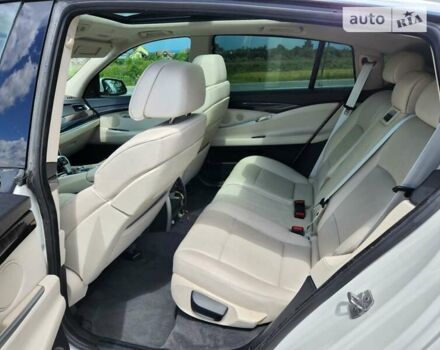 Белый БМВ 5 Серия ГТ, объемом двигателя 3 л и пробегом 148 тыс. км за 16499 $, фото 31 на Automoto.ua