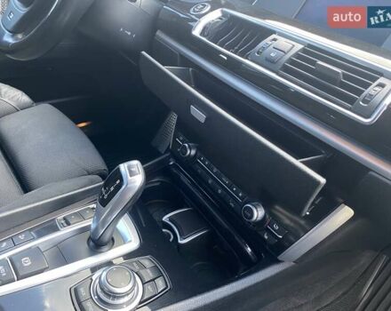 Білий БМВ 5 Серія ГТ, об'ємом двигуна 2.98 л та пробігом 150 тис. км за 15000 $, фото 20 на Automoto.ua