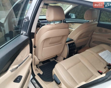 Белый БМВ 5 Серия ГТ, объемом двигателя 2.98 л и пробегом 151 тыс. км за 17500 $, фото 5 на Automoto.ua