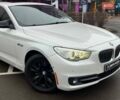 Белый БМВ 5 Серия ГТ, объемом двигателя 3 л и пробегом 156 тыс. км за 15990 $, фото 1 на Automoto.ua