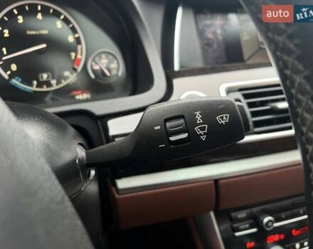 Белый БМВ 5 Серия ГТ, объемом двигателя 3 л и пробегом 156 тыс. км за 15990 $, фото 18 на Automoto.ua