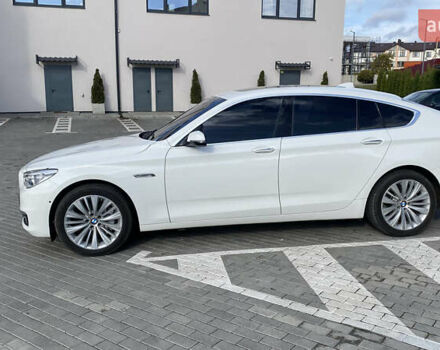 БМВ 5 Серия ГТ 2014 в Ровно на Automoto.ua Белый БМВ 5 Серия ГТ, объемом двигателя 3 л и пробегом 160 тыс. км за 24900 $, фото 4 на Automoto.ua