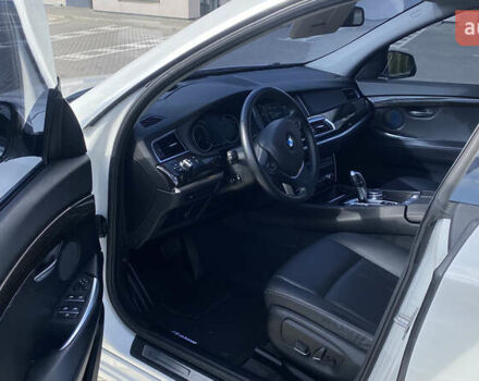 БМВ 5 Серия ГТ 2014 в Ровно на Automoto.ua Белый БМВ 5 Серия ГТ, объемом двигателя 3 л и пробегом 160 тыс. км за 24900 $, фото 12 на Automoto.ua