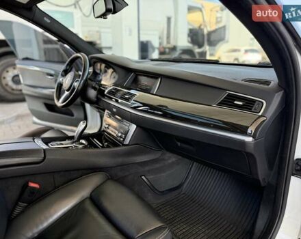 БМВ 5 Серия ГТ 2014 в Днепре (Днепропетровске) на Automoto.ua Белый БМВ 5 Серия ГТ, объемом двигателя 3 л и пробегом 200 тыс. км за 18999 $, фото 26 на Automoto.ua