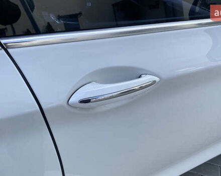 БМВ 5 Серия ГТ 2014 в Ровно на Automoto.ua Белый БМВ 5 Серия ГТ, объемом двигателя 3 л и пробегом 160 тыс. км за 24900 $, фото 26 на Automoto.ua