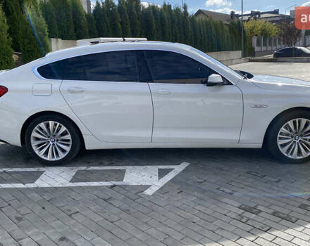 БМВ 5 Серия ГТ 2014 в Ровно на Automoto.ua Белый БМВ 5 Серия ГТ, объемом двигателя 3 л и пробегом 160 тыс. км за 24900 $, фото 10 на Automoto.ua