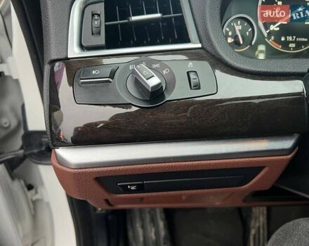 Белый БМВ 5 Серия ГТ, объемом двигателя 3 л и пробегом 156 тыс. км за 15990 $, фото 14 на Automoto.ua