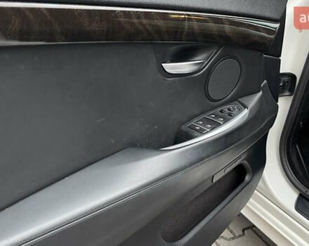 Белый БМВ 5 Серия ГТ, объемом двигателя 2.98 л и пробегом 122 тыс. км за 19900 $, фото 8 на Automoto.ua