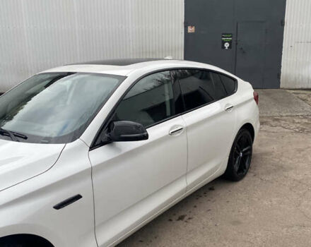 Белый БМВ 5 Серия ГТ, объемом двигателя 3 л и пробегом 204 тыс. км за 18000 $, фото 10 на Automoto.ua