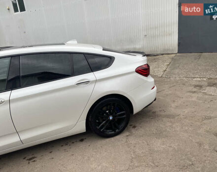 Белый БМВ 5 Серия ГТ, объемом двигателя 3 л и пробегом 204 тыс. км за 18000 $, фото 8 на Automoto.ua
