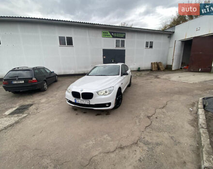 Белый БМВ 5 Серия ГТ, объемом двигателя 3 л и пробегом 204 тыс. км за 18000 $, фото 7 на Automoto.ua