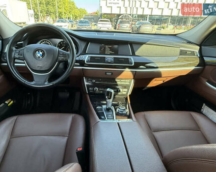 Білий БМВ 5 Серія ГТ, об'ємом двигуна 2 л та пробігом 39 тис. км за 27500 $, фото 6 на Automoto.ua