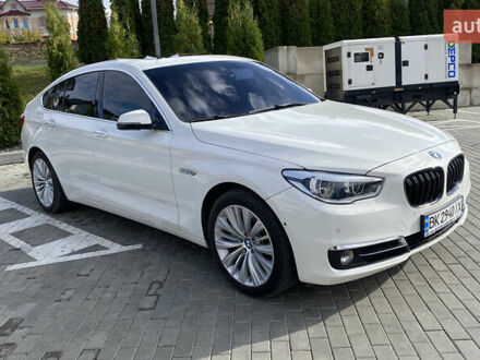 БМВ 5 Серия ГТ 2014 в Ровно на Automoto.ua Белый БМВ 5 Серия ГТ, объемом двигателя 3 л и пробегом 160 тыс. км за 24900 $, фото 1 на Automoto.ua