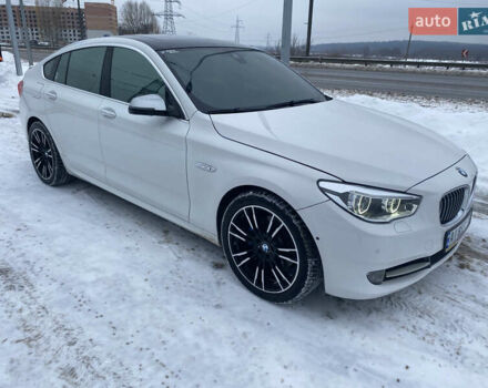 Белый БМВ 5 Серия ГТ, объемом двигателя 2 л и пробегом 217 тыс. км за 24500 $, фото 1 на Automoto.ua
