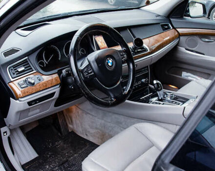 Чорний БМВ 5 Серія ГТ, об'ємом двигуна 3 л та пробігом 210 тис. км за 17000 $, фото 16 на Automoto.ua
