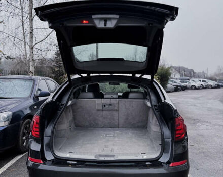 Чорний БМВ 5 Серія ГТ, об'ємом двигуна 3 л та пробігом 210 тис. км за 17000 $, фото 17 на Automoto.ua