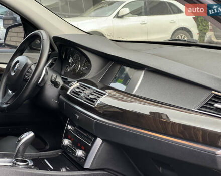 Черный БМВ 5 Серия ГТ, объемом двигателя 3 л и пробегом 240 тыс. км за 12300 $, фото 20 на Automoto.ua