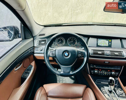 Черный БМВ 5 Серия ГТ, объемом двигателя 3 л и пробегом 151 тыс. км за 13790 $, фото 61 на Automoto.ua