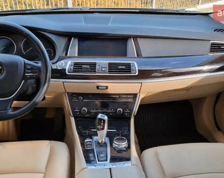 Черный БМВ 5 Серия ГТ, объемом двигателя 3 л и пробегом 143 тыс. км за 22000 $, фото 13 на Automoto.ua