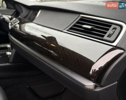 Чорний БМВ 5 Серія ГТ, об'ємом двигуна 3 л та пробігом 113 тис. км за 21500 $, фото 38 на Automoto.ua