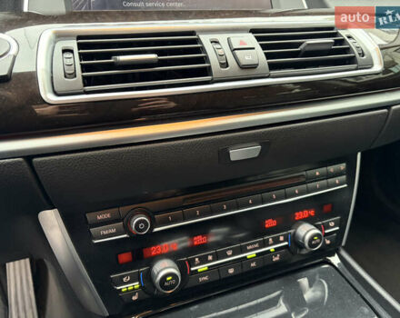 Чорний БМВ 5 Серія ГТ, об'ємом двигуна 3 л та пробігом 113 тис. км за 21500 $, фото 26 на Automoto.ua