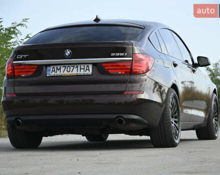 Красный БМВ 5 Серия ГТ, объемом двигателя 3 л и пробегом 221 тыс. км за 16400 $, фото 20 на Automoto.ua