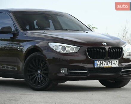 Красный БМВ 5 Серия ГТ, объемом двигателя 3 л и пробегом 221 тыс. км за 16400 $, фото 2 на Automoto.ua