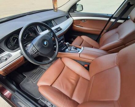 Красный БМВ 5 Серия ГТ, объемом двигателя 3 л и пробегом 286 тыс. км за 20450 $, фото 2 на Automoto.ua