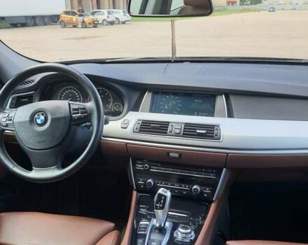 Красный БМВ 5 Серия ГТ, объемом двигателя 3 л и пробегом 286 тыс. км за 20450 $, фото 11 на Automoto.ua
