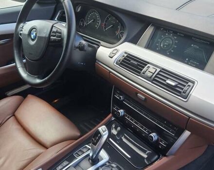 Красный БМВ 5 Серия ГТ, объемом двигателя 3 л и пробегом 286 тыс. км за 20450 $, фото 16 на Automoto.ua