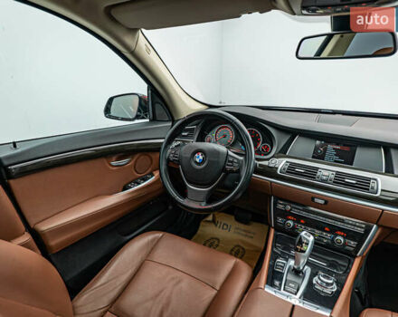 БМВ 5 Серия ГТ 2017 в Киеве на Automoto.ua Красный БМВ 5 Серия ГТ, объемом двигателя 2 л и пробегом 171 тыс. км за 19619 $, фото 11 на Automoto.ua