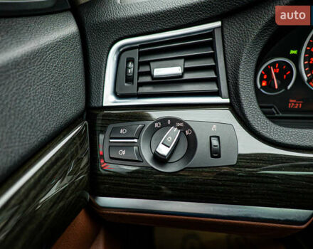 БМВ 5 Серия ГТ 2017 в Киеве на Automoto.ua Красный БМВ 5 Серия ГТ, объемом двигателя 2 л и пробегом 171 тыс. км за 19619 $, фото 15 на Automoto.ua