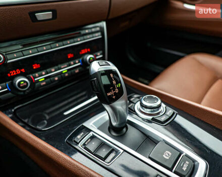 БМВ 5 Серия ГТ 2017 в Киеве на Automoto.ua Красный БМВ 5 Серия ГТ, объемом двигателя 2 л и пробегом 171 тыс. км за 19619 $, фото 19 на Automoto.ua