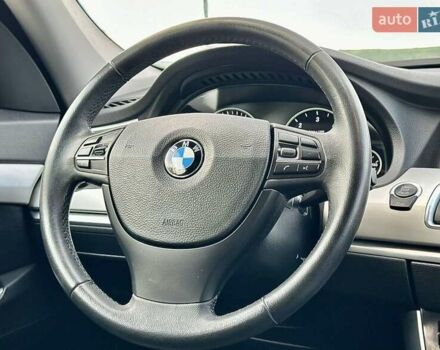 Серый БМВ 5 Серия ГТ, объемом двигателя 2 л и пробегом 109 тыс. км за 17600 $, фото 12 на Automoto.ua