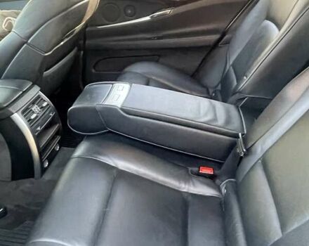 Серый БМВ 5 Серия ГТ, объемом двигателя 2.98 л и пробегом 205 тыс. км за 12000 $, фото 19 на Automoto.ua