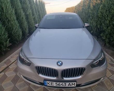 Серый БМВ 5 Серия ГТ, объемом двигателя 2 л и пробегом 174 тыс. км за 17500 $, фото 4 на Automoto.ua