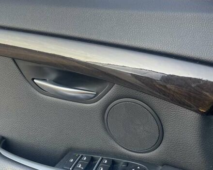 Серый БМВ 5 Серия ГТ, объемом двигателя 2.98 л и пробегом 205 тыс. км за 12000 $, фото 17 на Automoto.ua