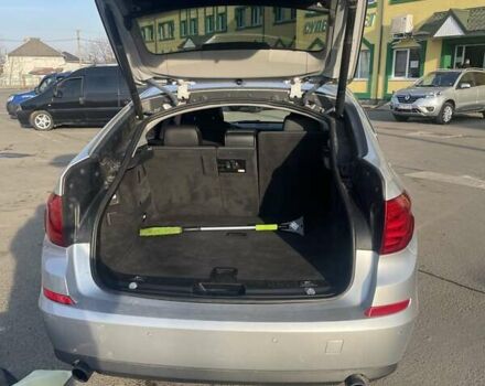 Серый БМВ 5 Серия ГТ, объемом двигателя 2.98 л и пробегом 205 тыс. км за 12000 $, фото 13 на Automoto.ua