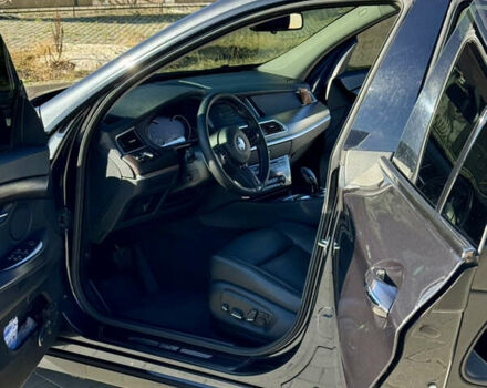 БМВ 5 Серия ГТ 2014 в Хмельницком на Automoto.ua Серый БМВ 5 Серия ГТ, объемом двигателя 0 л и пробегом 250 тыс. км за 24000 $, фото 26 на Automoto.ua