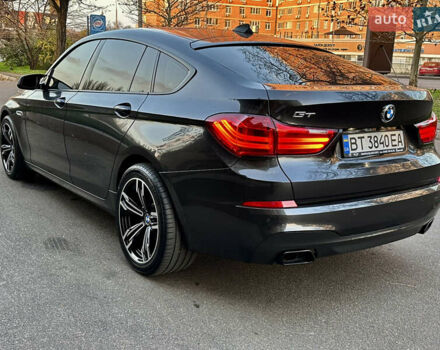 Серый БМВ 5 Серия ГТ, объемом двигателя 3 л и пробегом 222 тыс. км за 15000 $, фото 2 на Automoto.ua