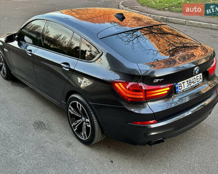 Серый БМВ 5 Серия ГТ, объемом двигателя 3 л и пробегом 222 тыс. км за 15000 $, фото 1 на Automoto.ua