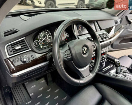 Серый БМВ 5 Серия ГТ, объемом двигателя 2.99 л и пробегом 203 тыс. км за 14900 $, фото 16 на Automoto.ua