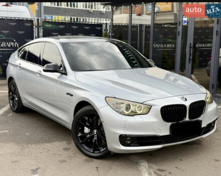 Серый БМВ 5 Серия ГТ, объемом двигателя 2.99 л и пробегом 203 тыс. км за 14900 $, фото 1 на Automoto.ua