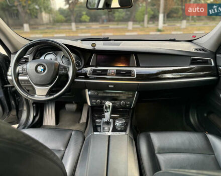 Серый БМВ 5 Серия ГТ, объемом двигателя 3 л и пробегом 230 тыс. км за 19000 $, фото 4 на Automoto.ua